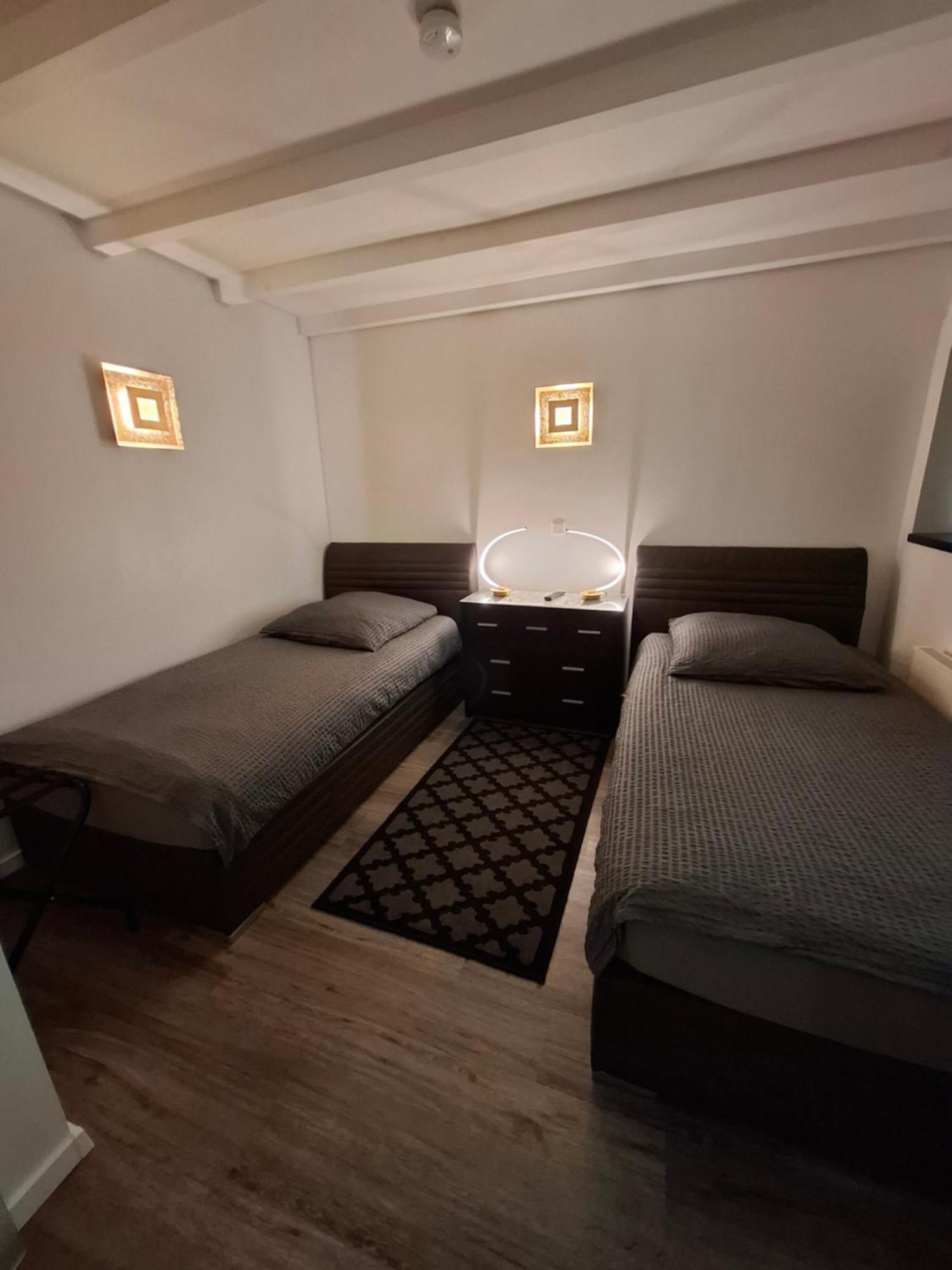 Die Hotelalternative ゾーリンゲン エクステリア 写真